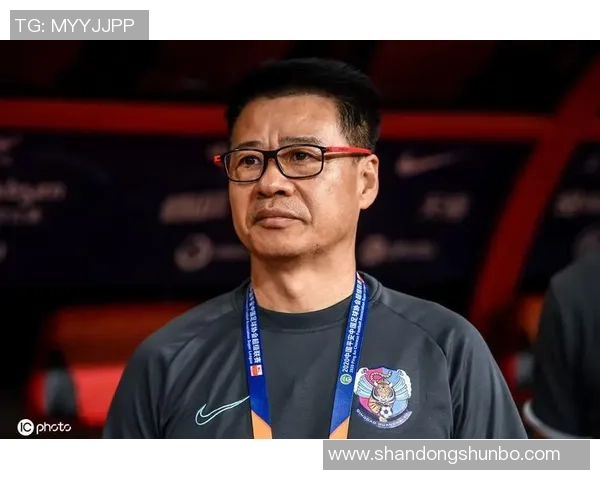 武汉飞盘队边路渗透战术分析与比赛表现的得失总结 武汉飞盘队边路渗透战术分析与比赛表现的得失总结